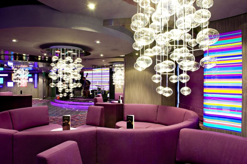  紫色爵士酒吧