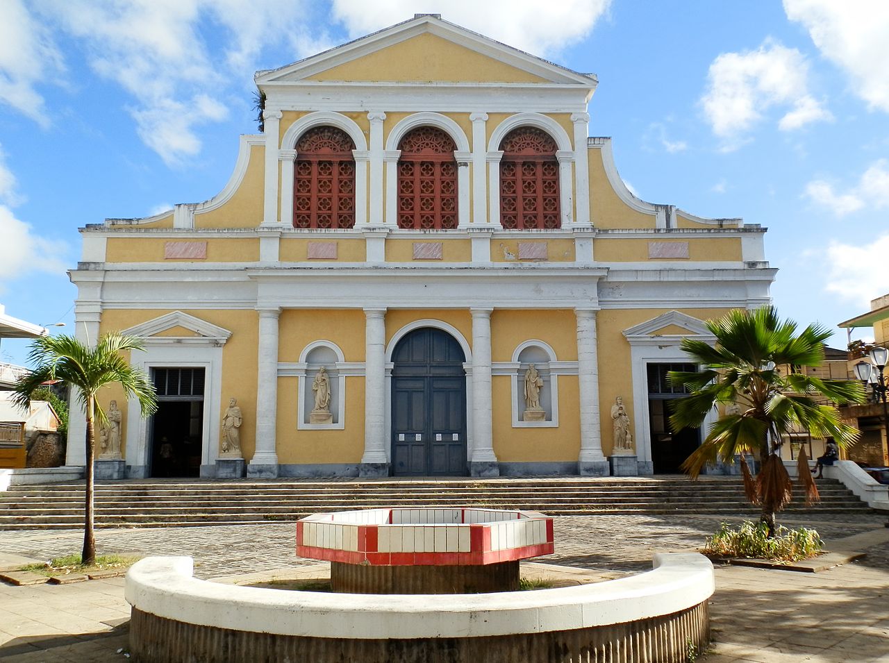 皮特尔角城 瓜德罗普岛最大的城市