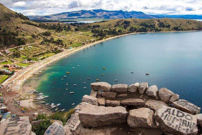  的的喀喀湖(玻利维亚)